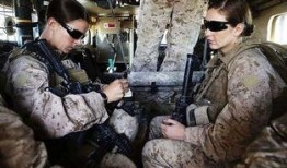 美国大女兵在线观看,在线观看，揭秘军营生活与女性力量