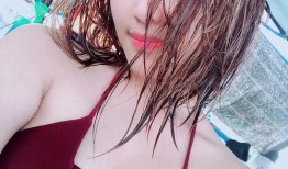 奇怪美女沙龙在线观看,线上奇遇记