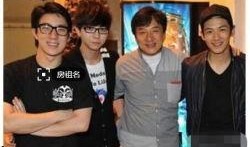 娱乐爆料成龙,揭秘娱乐圈新晋情侣的甜蜜瞬间