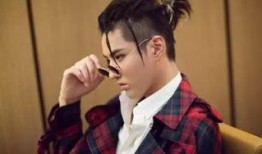都有谁爆料吴亦凡啊视频,吴亦凡事件背后，都有哪些人发声爆料？